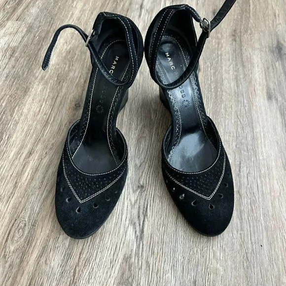 Marc Jacob’s Suede Sandals Size 9 - Picture 1 of 10
